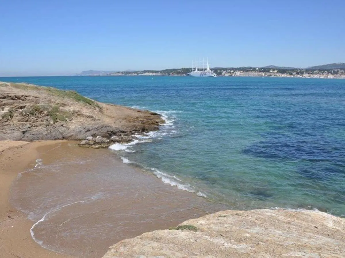 Apartamento T3 Climatise Avec Wi-Fi, Parking, Piscine Et Tennis - 200 M Des Plages Et Commerces - Fr-1-316-95 Six-Fours-les-Plages